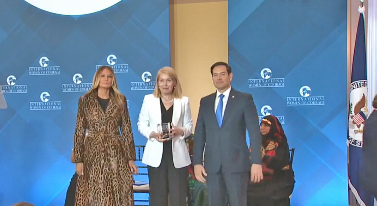 georgiana-pascu-trump