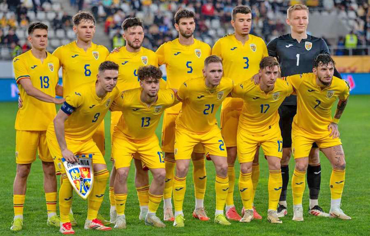 U21