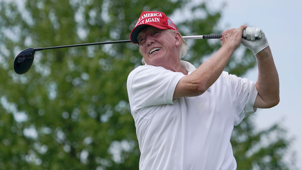 trump golf